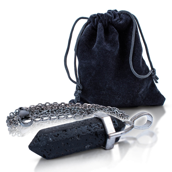 Pingente com pedra vulcânica em saquinho + corrente