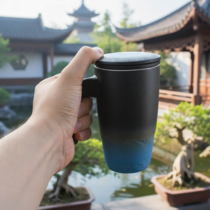 Caneca de cerâmica com tampa e infusor Mystea 300 ml