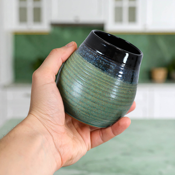 Calabaza de cerâmica Niebla (preto-verde) 300 ml – Série Crater