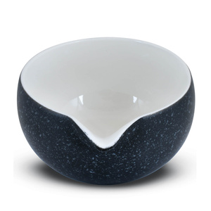 Matchawan – Taça de Matcha em cerâmica com bico – Kurai